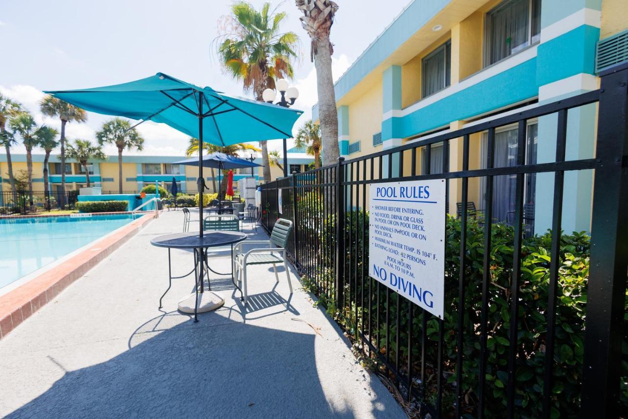 Garnet Inn & Suites, Orlando Exterior photo