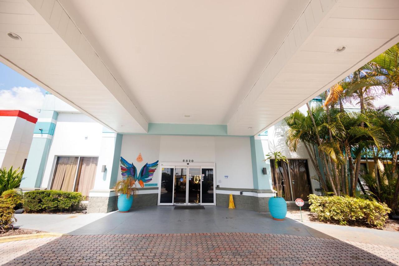 Garnet Inn & Suites, Orlando Exterior photo